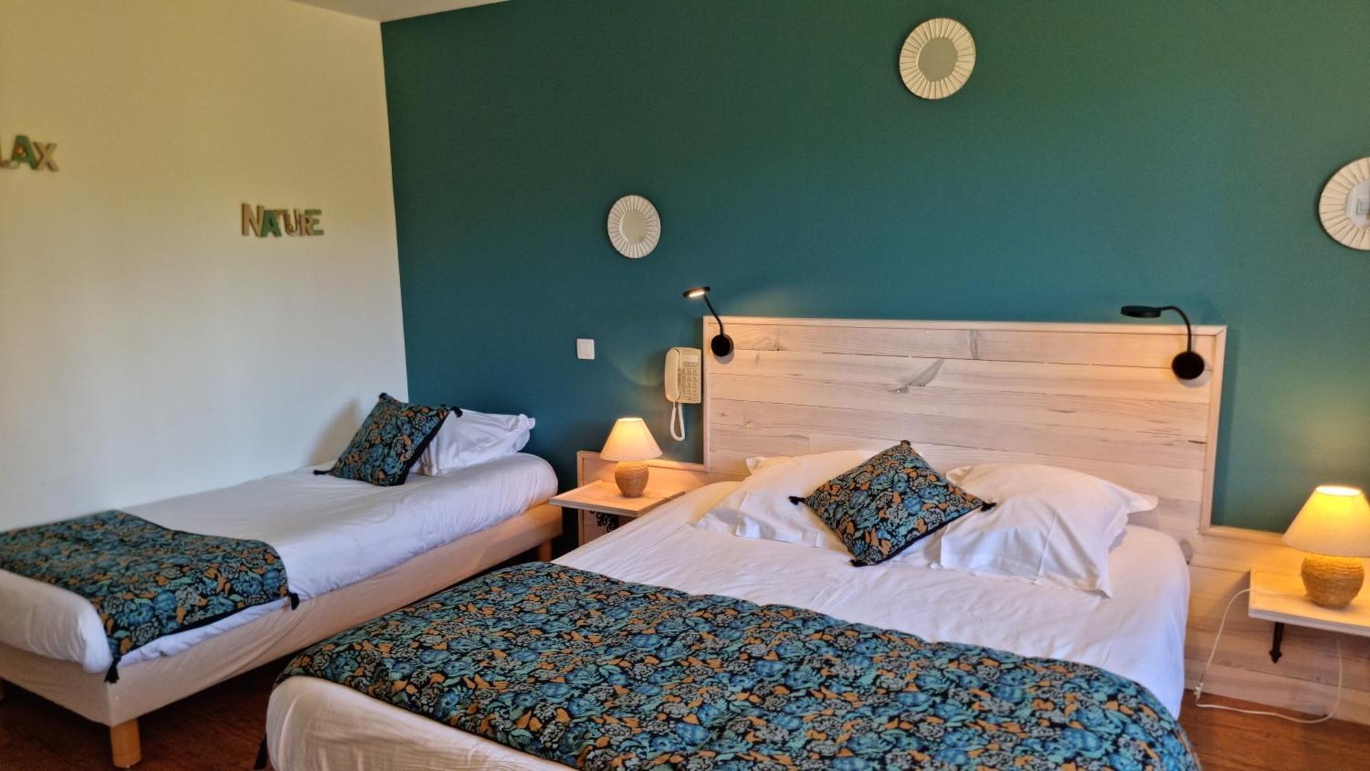 Logis Hotels Le Saint Marc Mollans-sur-Ouveze Exterior photo