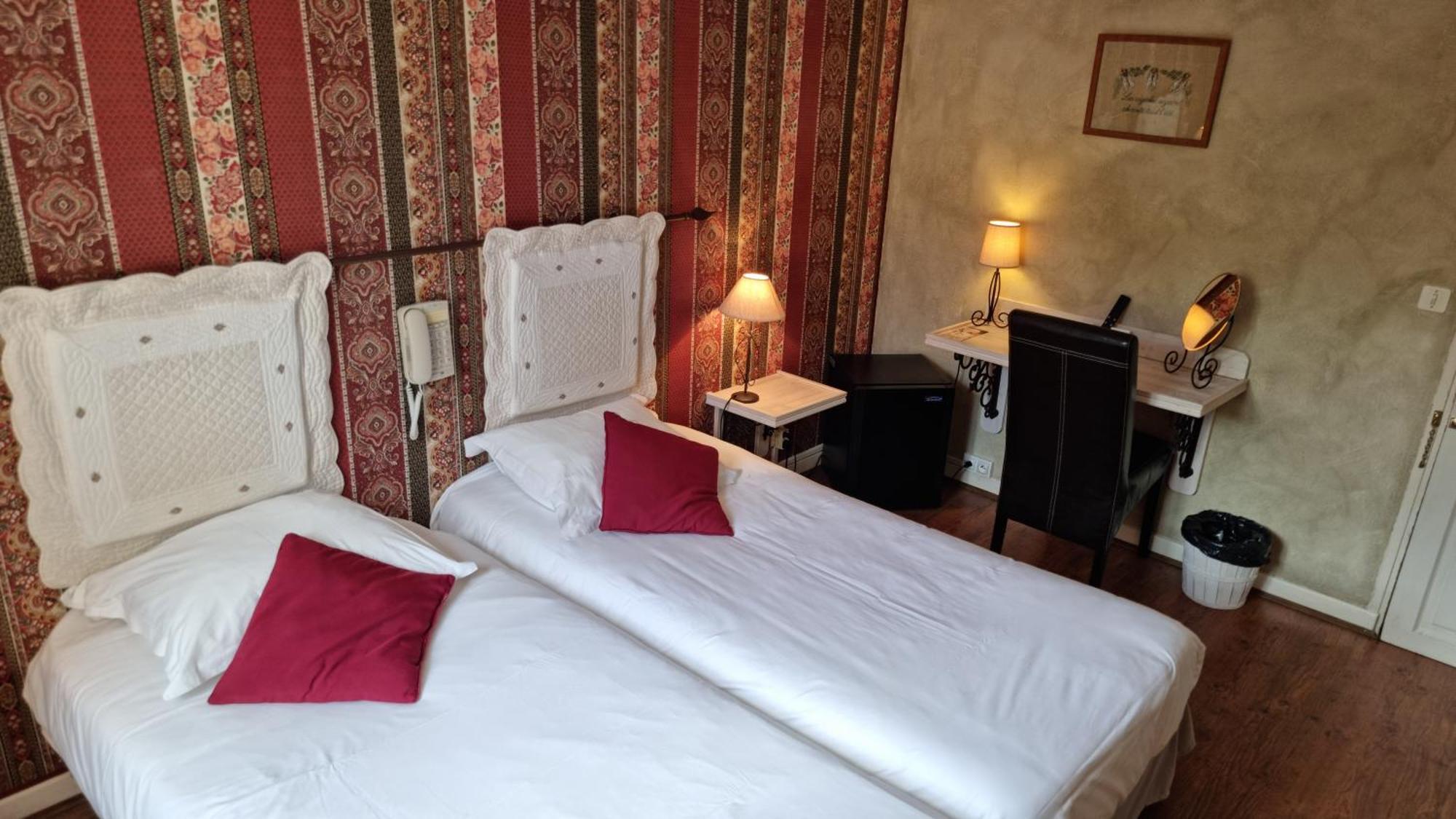 Logis Hotels Le Saint Marc Mollans-sur-Ouveze Exterior photo