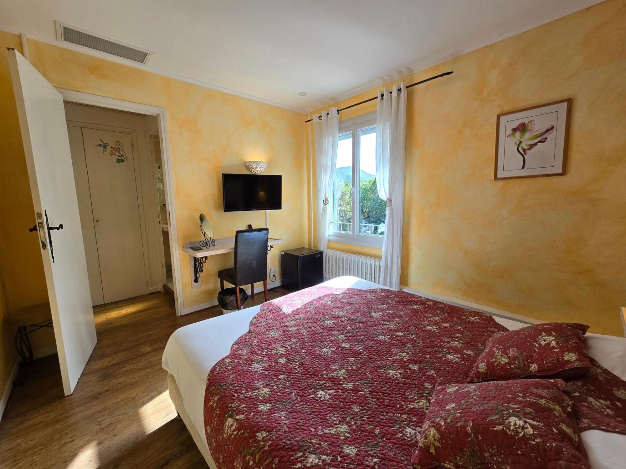 Logis Hotels Le Saint Marc Mollans-sur-Ouveze Exterior photo