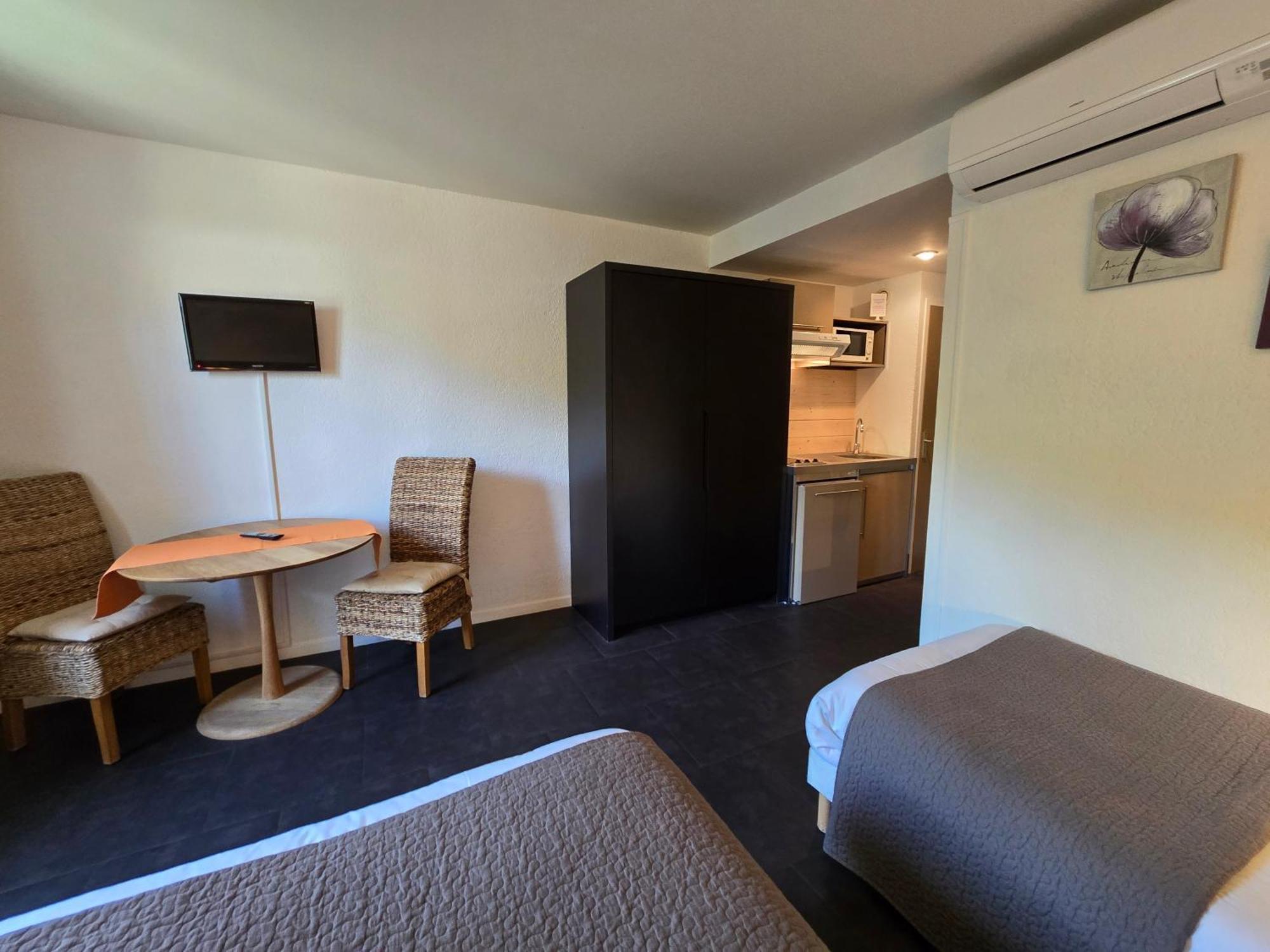 Logis Hotels Le Saint Marc Mollans-sur-Ouveze Exterior photo